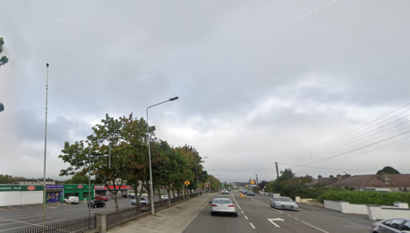 Carlow Gardaí are investigating a cash robbery in Carlow Town 
