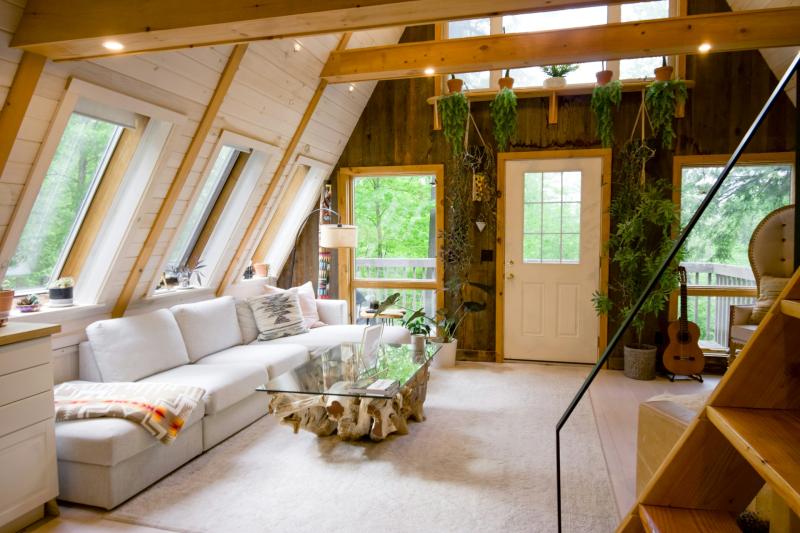 Controversial new rules for Airbnb owners could 'destabilise tourism' in Ireland 