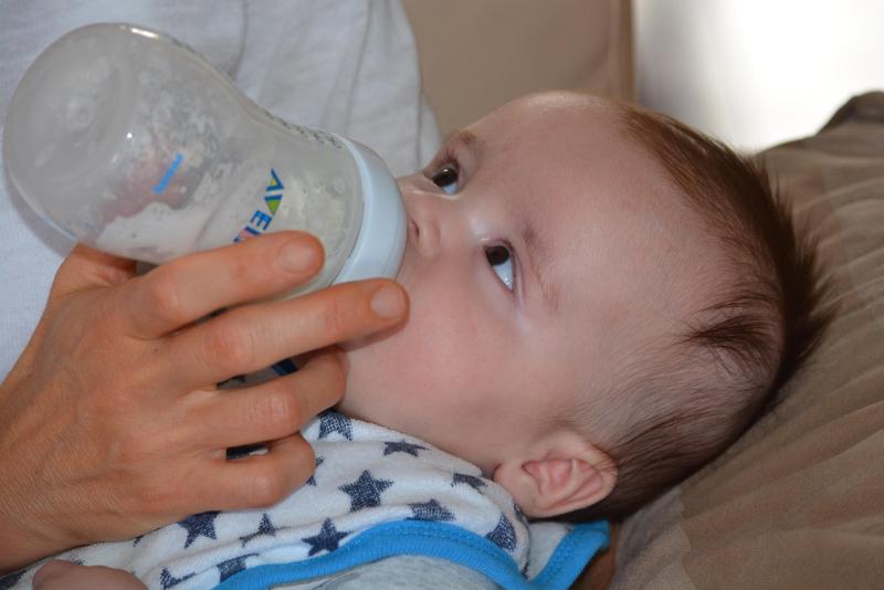 'Do not feed' - Toxin warning to Carlow parents as popular baby formula is recalled