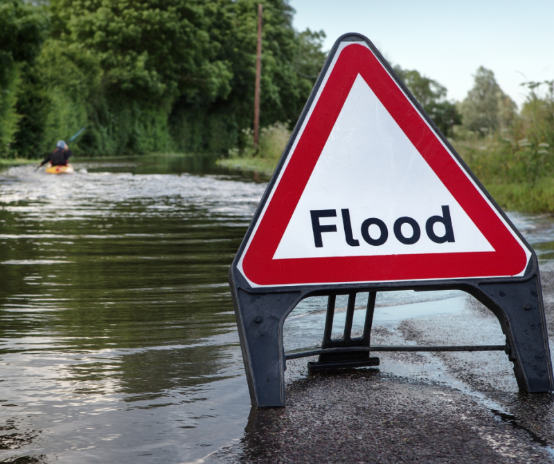 Bank Holiday washout for Carlow as Met &Eacute;ireann issues weather warning for rain and floods