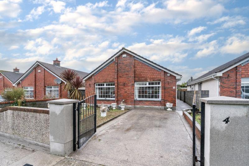 PICTURES: Lovely bungalow hits the market in sought out location in Carlow for &euro;300,000