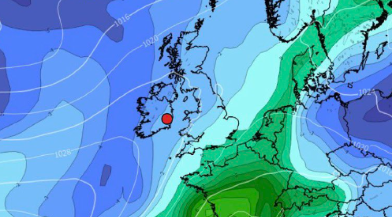 'Don't pack away the big coats' - Experts warn of 'rollercoaster' of temperatures this week