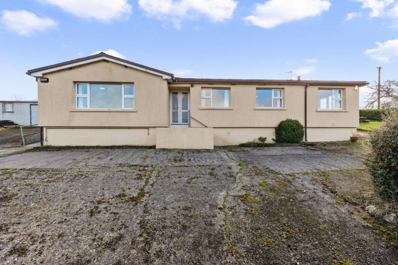 PICTURES: Ideal cottage on the outskirts of Carlow village on sale for &euro;290,000