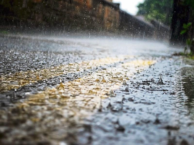 Met Éireann issue urgent weather warning with two counties to be battered with rain