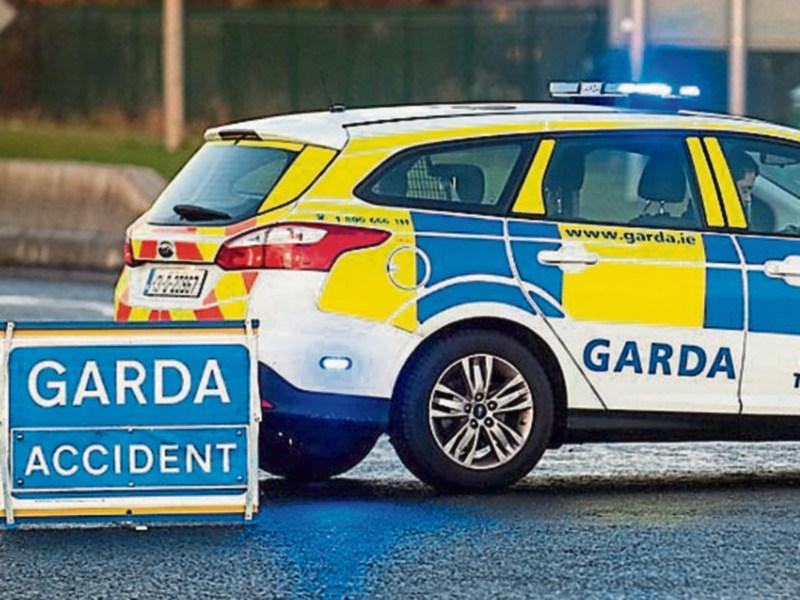 Six people hospitalised after horrific Offaly crash 