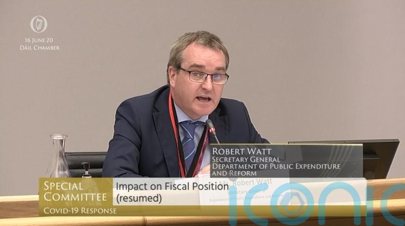 Secretary General at Department of Health no longer waiving €81,000 pay hike