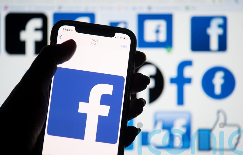 Facebook: Daily users fall for first time in its history as competition grows