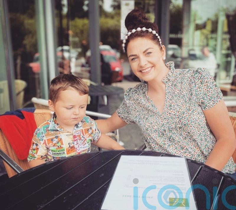 Mother of autistic son urges restaurants to accommodate food from home