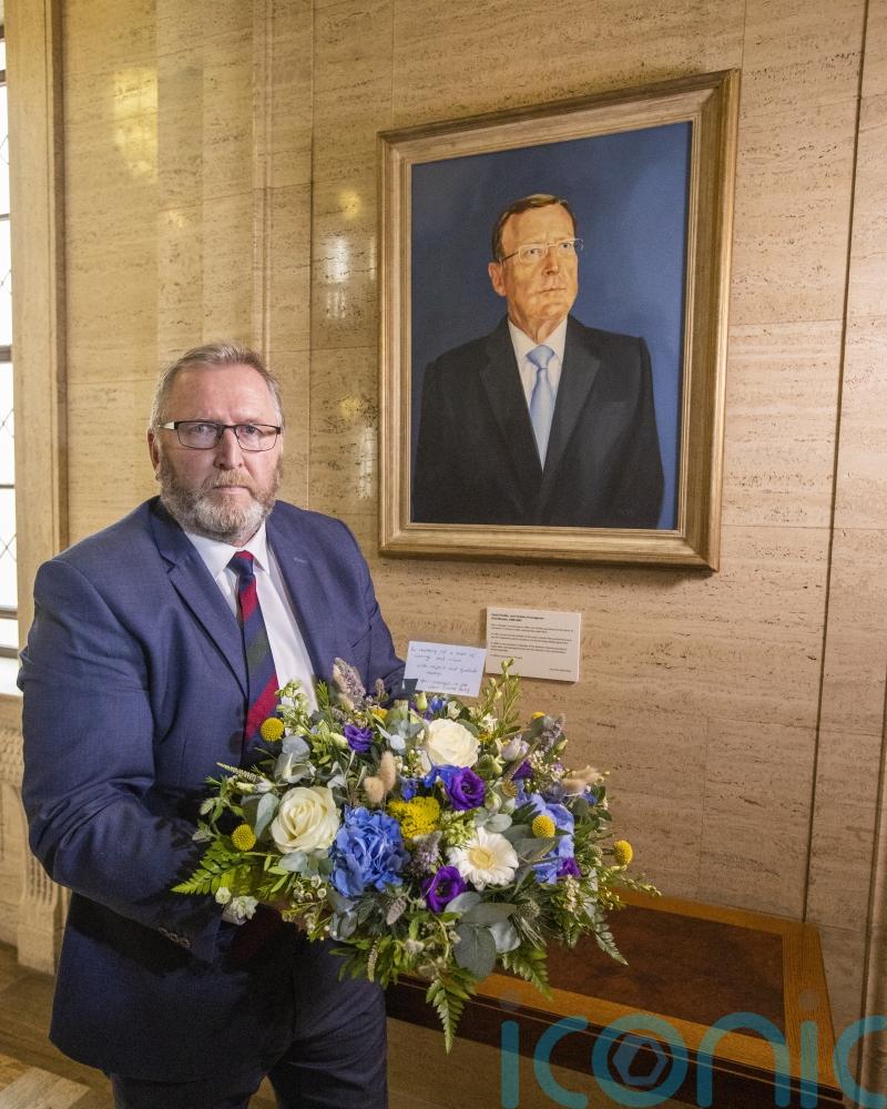 Books of condolence open for tributes to ‘architect of peace’ Lord Trimble