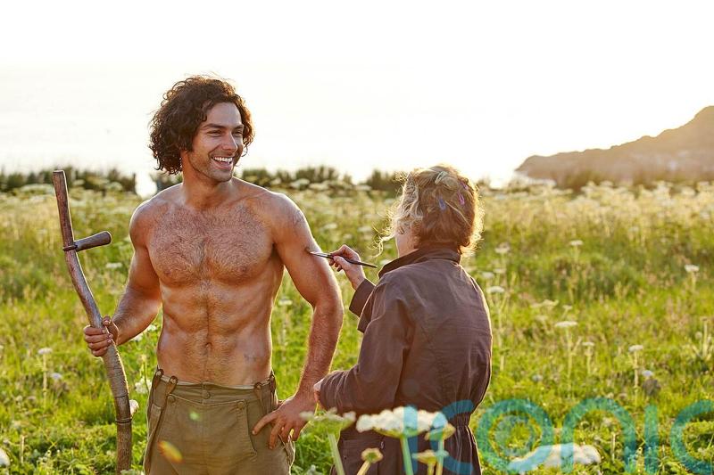 Irish actor Aidan Turner 'didn't feel objectified' in topless Poldark photo