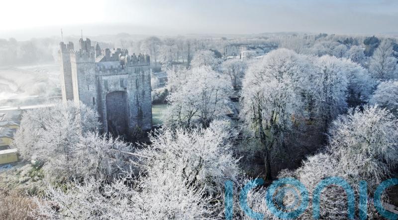 Ireland’s emergency team meets as temperatures plunge to -10C