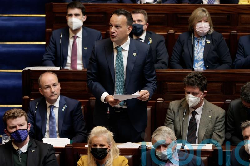 Zelensky invites Irish premier to visit Ukraine
