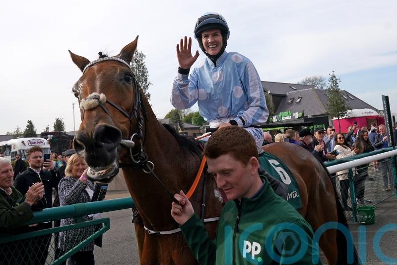 Honeysuckle to have Mares’ Hurdle final swansong at Cheltenham