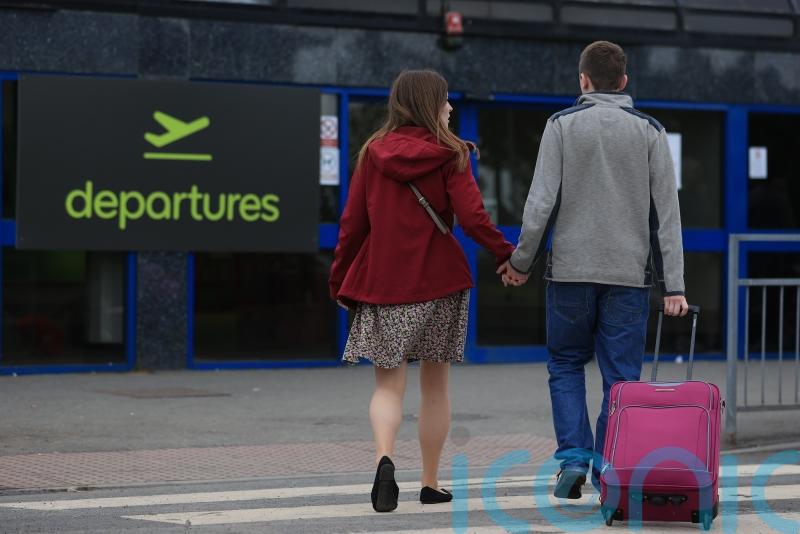 Nearly 300 more flights cancelled after air traffic control glitch