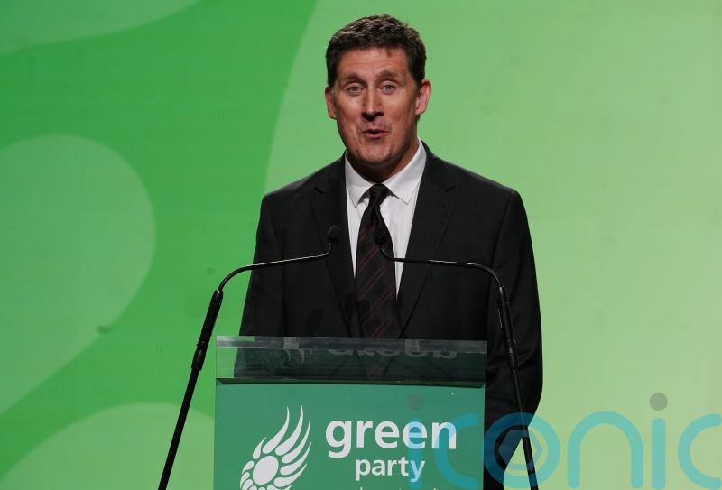 Minister defends Government’s climate policies to meet emission targets