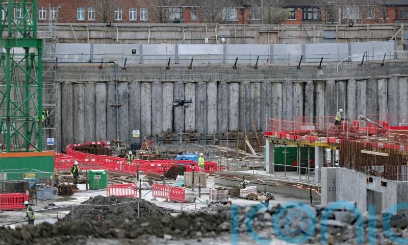 Government and contractor trade accusations over spiralling hospital costs