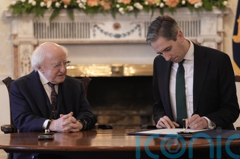‘Time is right’ for Irish election, says Harris as candidates hit campaign trail