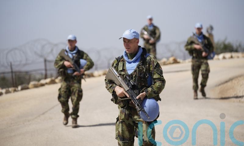 Government to buy 6,000 modern body armour units for Irish soldiers