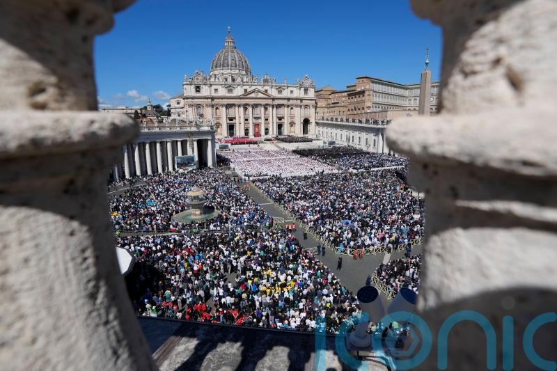 Francis hailed as ‘a pope among people’ as world leaders join 200,000 mourners
