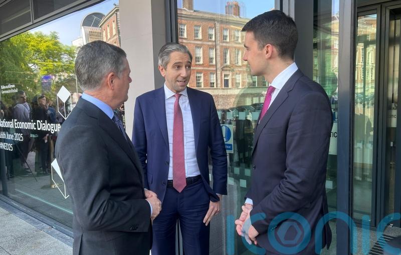 Harris warns of ‘dark cloud on the horizon’ amid US tariff threat