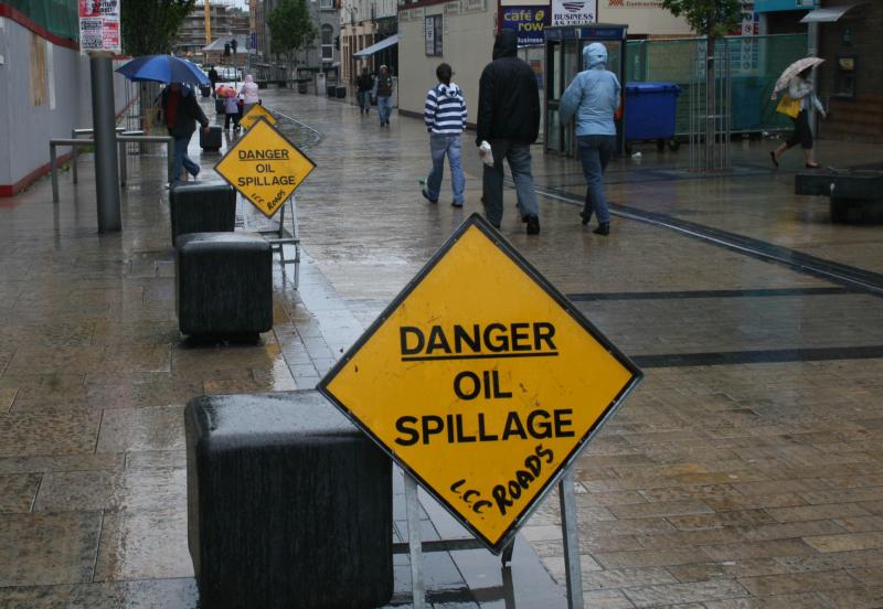 ALERT: Carlow road users warned to take 'Extreme Caution' as major oil spillage on County Carlow road