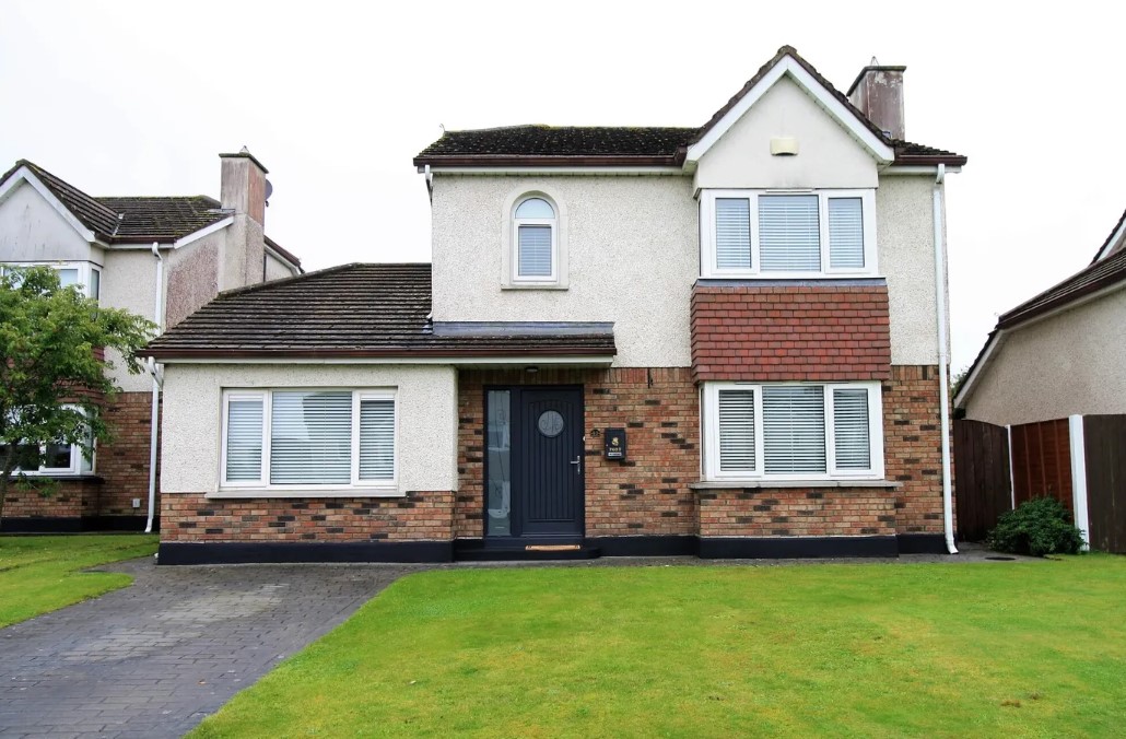 This spacious fourbed home with large garden located in Carlow Town is
